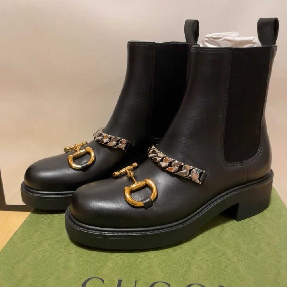 NIB Gucci Women's Deva Horsebit Chain Chelsea Boots Leather